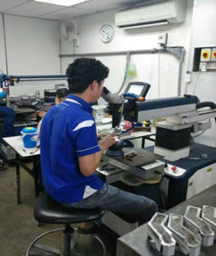 马来西亚客户使用安博(中国)激光光纤激光焊接机